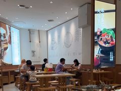 大堂-小满手工粉(杭州滨江龙湖店)