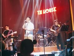-TZ House音乐现场(来福士中心店)