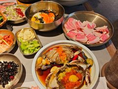 -草家酱蟹炭火烤肉店(珲春南路一店)