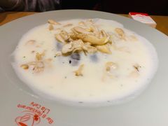 芝士圣子-Lia Cafe Bar Restaurant松山咖啡屋