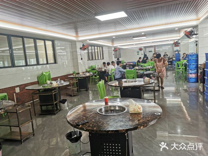 蔡社牛肉城(龙湖店)大堂图片