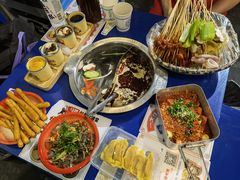 -马路边边串串香(苗栗路店)