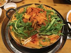 -喇喇排骨火锅·传统韩式脊骨汤(望京西园总店)