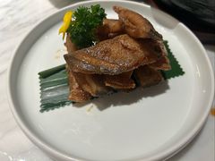 本帮熏鲳鱼-荣兴酒家(徐家汇店)