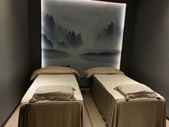 -小邓专业采耳馆(延安西路店)