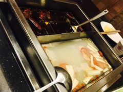 -百年川椒重庆老火锅(光谷店)