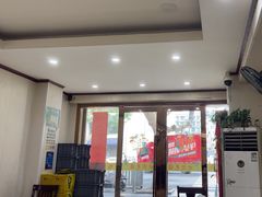 -余杨鸭鸭餐厅