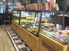 面包甜点陈列柜-味多美(民星路店)