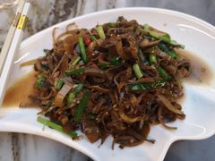 -蔼若春.传承三十年云南菜(金碧公园店)