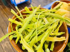 -青年火锅(吾悦广场直营店)