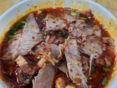 香辣叉烧牛腩粉-覃肥叔桂林米粉(粮道街店)
