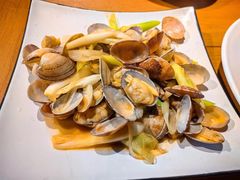 -臻鲜燕海鲜融合餐厅(金陵style店)
