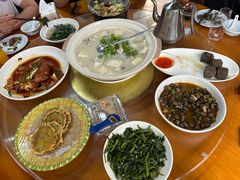 -芦茨金富饭庄·25年老字号·专做稻草鸡