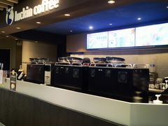 -瑞幸咖啡(大都会东方广场店)