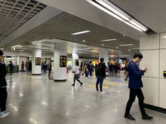 -陆家浜路(地铁站)