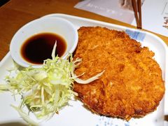 配辣酱油的炸猪排-南小馆(迪士尼小镇店)
