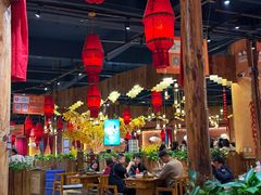 -老滇山寨•云南特色菜•地方菜•民族风情歌舞表演(金碧店)