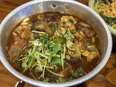 -爆炸头阿姨小四川正宗川味小吃(无任何分店)