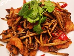 辣子鸡茶树菇-新吉士·上海菜(浦东LCM置汇旭辉店)