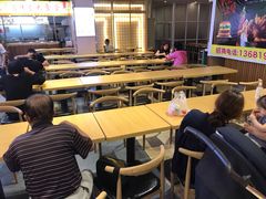 大堂-美人万三·蚝大人生蚝小馆(昌里路店)