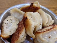 -黄阿姨锅贴大王(万航渡路店)