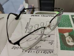 -镜客眼镜(浦江欢乐颂店)