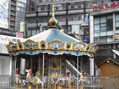 -日月光中心广场
