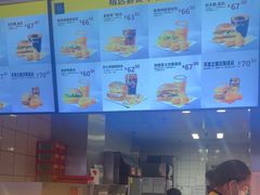 -麦当劳(西客站店)