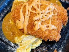 咖喱吉列猪扒蛋包饭-阿飛冰室(下沙店)