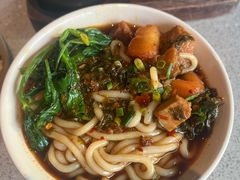 焖肉小锅米线-半山腰·云南菜(侨福芳草地店)