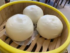奶黄流沙包-芳姨广东砂锅粥(张庄路店)