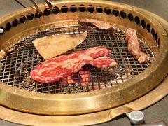 -铭牛烧肉·和牛海鲜自助(高新月牙湖店)