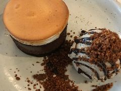 -ROAST coffee & eatery