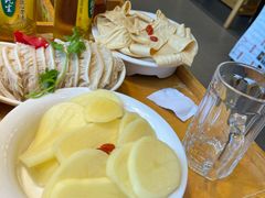 -香佰里鲜货火锅(井研店)