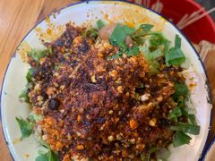 -拈签一笑黄牛肉辣卤串串