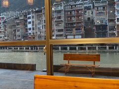 -古城苗家土菜馆(河景餐厅店)