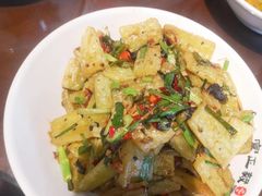 -富正毅三下锅(体育馆店)