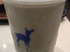 小陨石抹茶厚乳-瑞幸咖啡(未来国际大厦店)