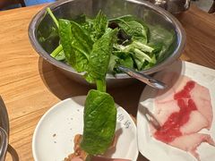 -苗伯妈酸汤火锅