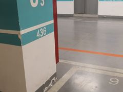 -虹桥天地-停车场