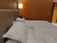 -上海中航虹桥机场泊悦酒店