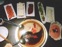 -怡品川宇火锅(宝立方店)