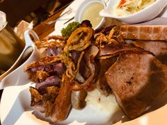 啤酒坊肉盘-皇冠自酿啤酒坊(中国红街5号楼店)