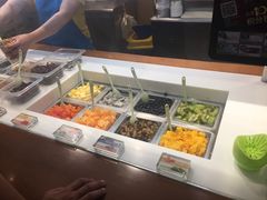 自助取餐区-三佰瑞冻酸奶(凯德MALL店)
