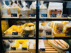 -房角石咖啡与书(吉大南校店)