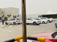 -百联西郊购物中心·停车场