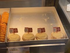 -读酥世家(松江新城地铁站店)