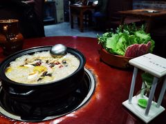 -菌之家·专业纯野生菌火锅·特色炒菌