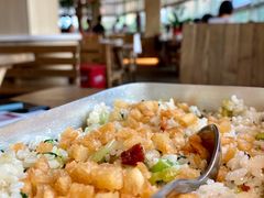 -蜜桃餐厅·伴山(湖滨商业街店)