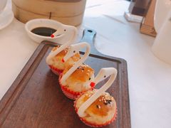 流沙天鹅酥-名苑皇宫酒家(来魅力壁画村店)